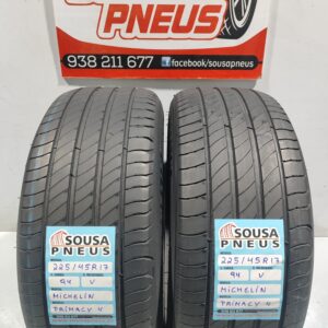 2 pneus semi novos 225-45R17 Michelin - Oferta dos Portes